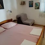 And With Parking Space Trpanj, Peljesac - 250 Πανσιόν 3*