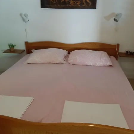 Gostinjska kuća And With Parking Space Trpanj, Peljesac - 250 3*