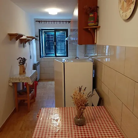 And With Parking Space Trpanj, Peljesac - 250